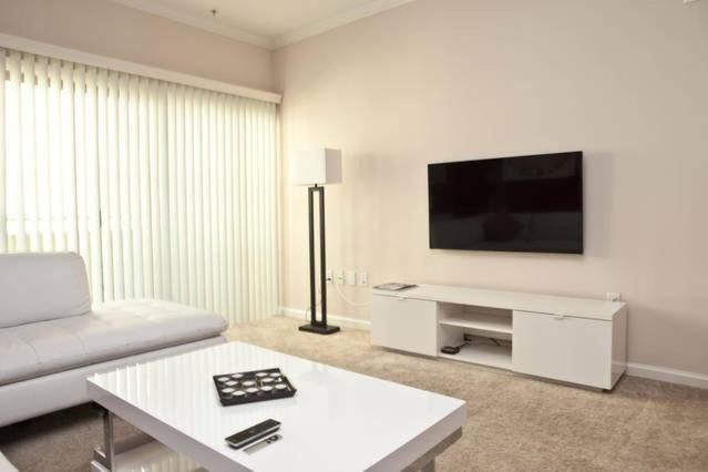 Amazing Apartments Near The Grove Los Angeles Exterior photo
